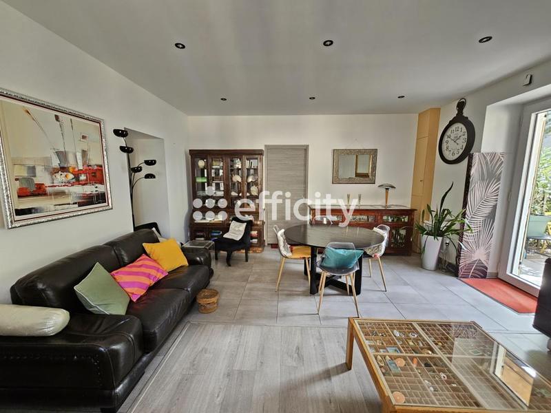 Appartement - 70 m² - 3 pièces