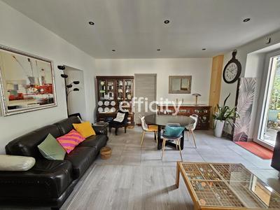 Appartement - 70 m² - 3 pièces