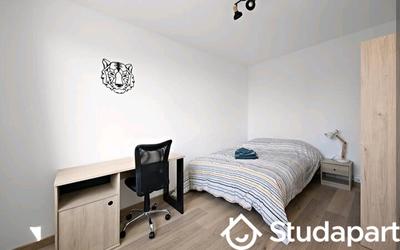 Chambre - 11 m² - 1 pièce