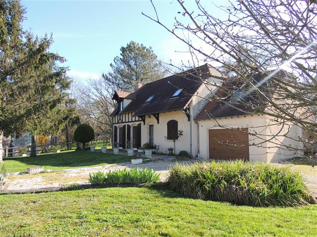 Maison - 138 m² - 5 pièces