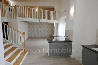 Appartement - 79 m² - 2 pièces