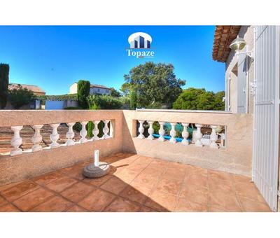 Maison provençale - 201 m² - 6 pièces