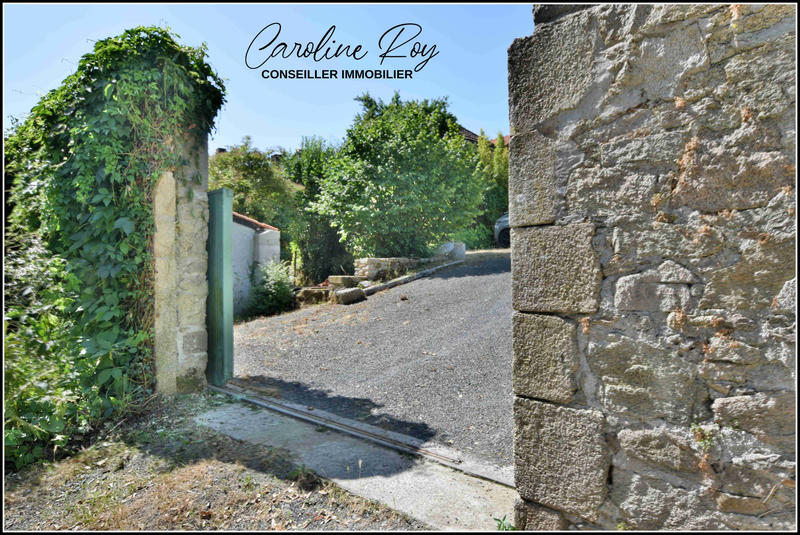 Maison - 226 m² - 8 pièces