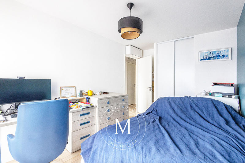 Appartement - 102 m² - 5 pièces