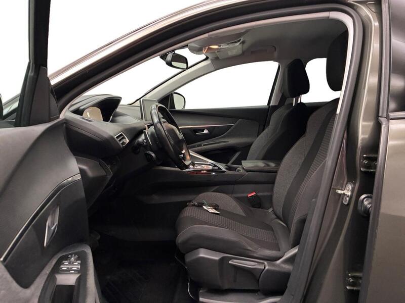 Peugeot 3008 BlueHDi 130ch s&amp;S Eat8 Active