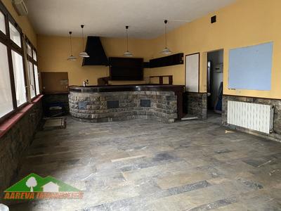 Local d'activités - 377 m² - 11 pièces