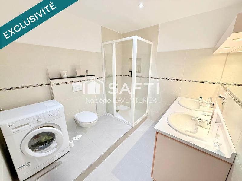 Maison - 238 m² - 9 pièces