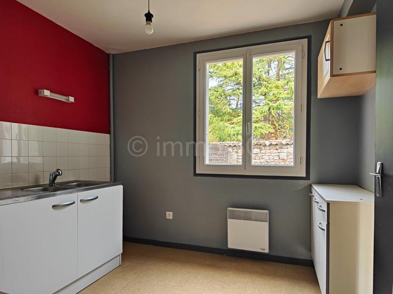 Maison - 80 m² - 4 pièces