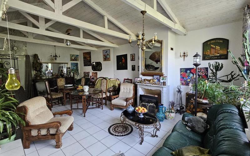 Maison de maîtres - 180 m² - 8 pièces