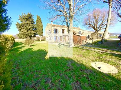 Maison - 362 m² - 14 pièces