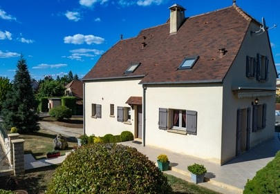 Maison - 144 m² - 8 pièces