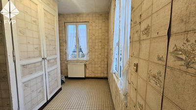 Maison - 95 m² - 6 pièces