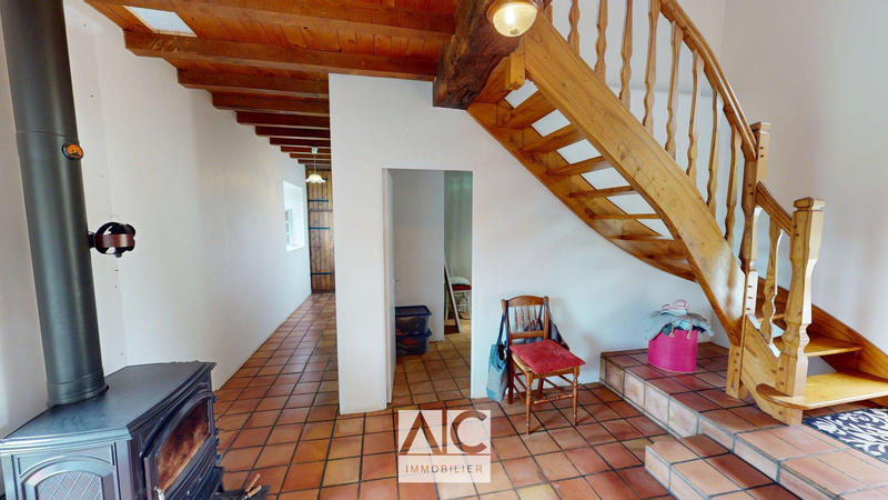 Maison - 190 m² - 8 pièces