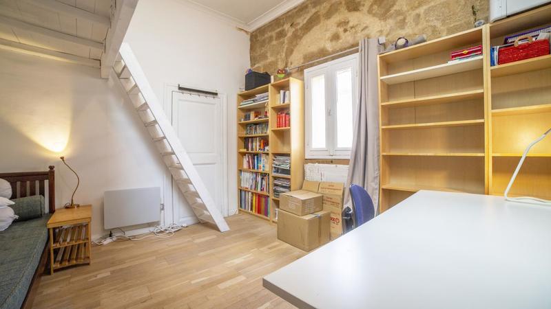 Appartement ancien - 89 m² - 4 pièces