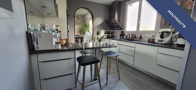 Maison - 226 m² - 8 pièces