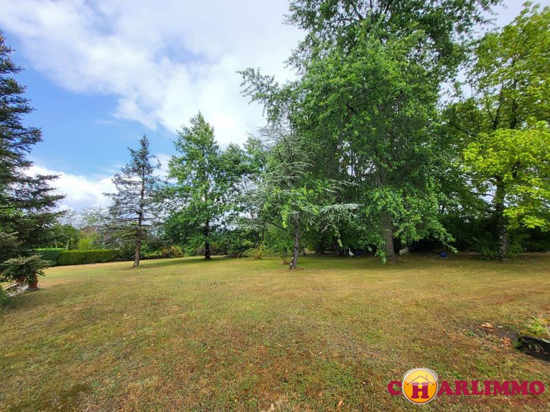 Maison traditionnelle - 181 m² - 6 pièces