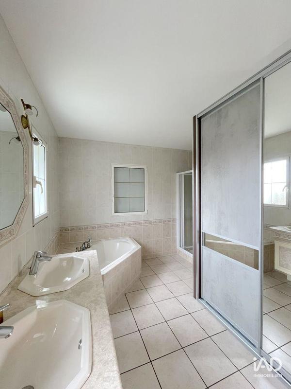 Maison - 199 m² - 5 pièces