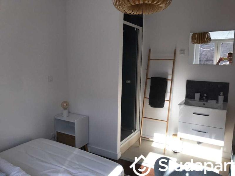 Chambre - 10 m² - 1 pièce