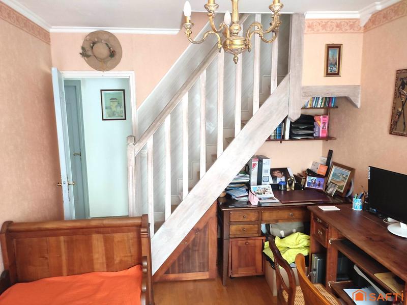 Maison - 163 m² - 7 pièces