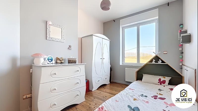 Maison - 220 m² - 8 pièces