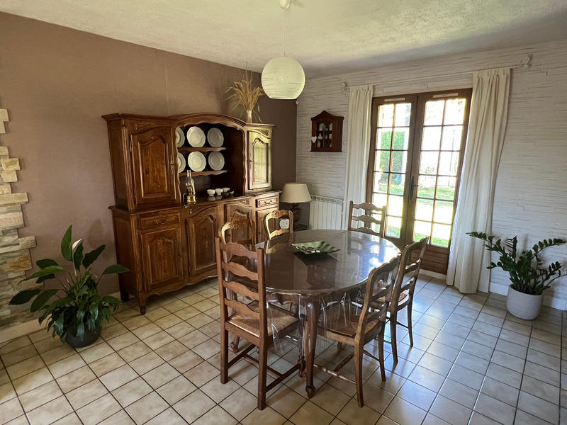 Maison - 90 m² - 5 pièces