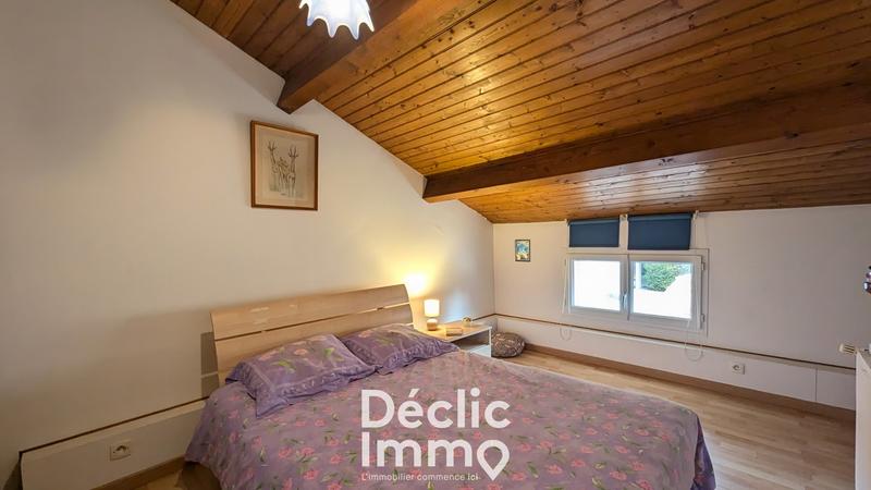 Maison - 250 m² - 10 pièces