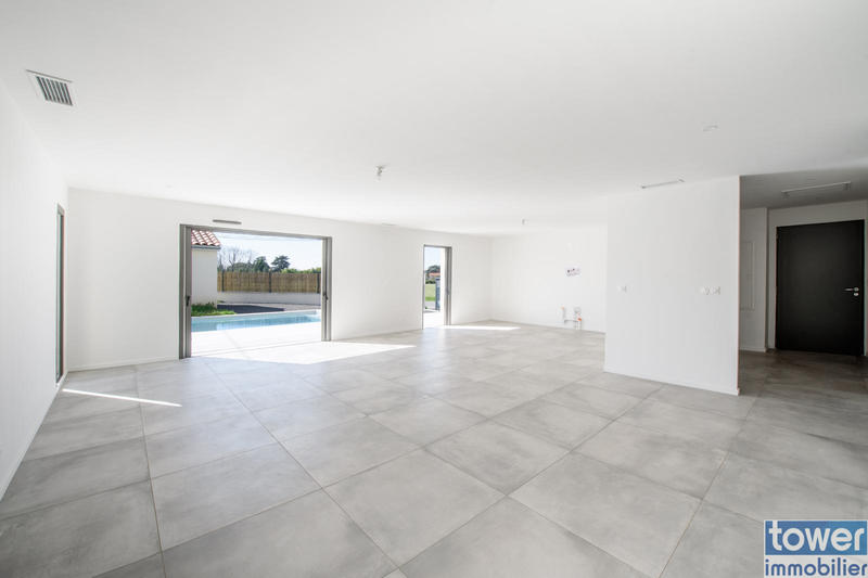 Maison - 121 m² - 4 pièces