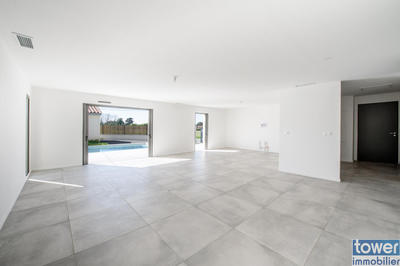 Maison - 121 m² - 4 pièces