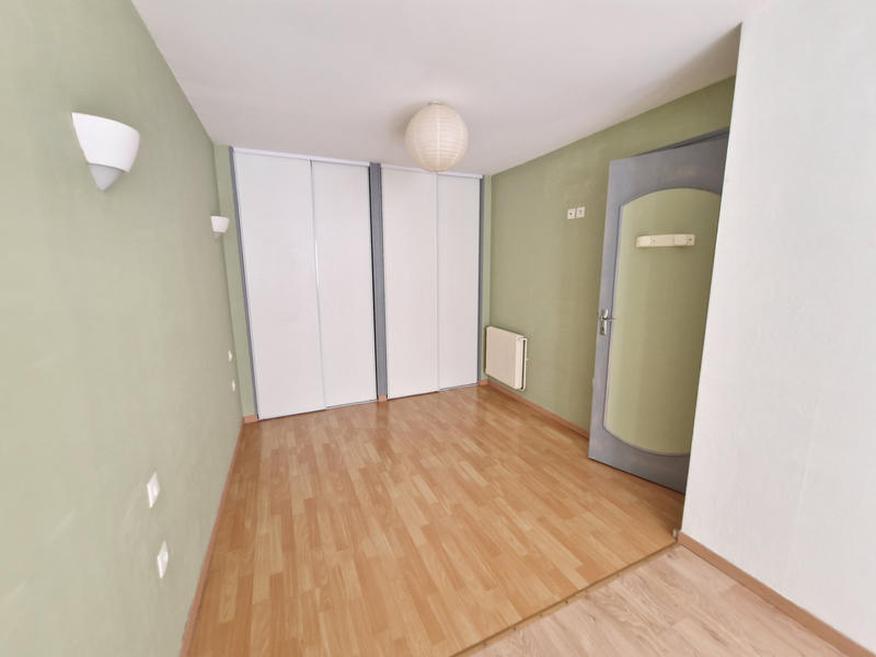 Appartement - 90 m² - 3 pièces