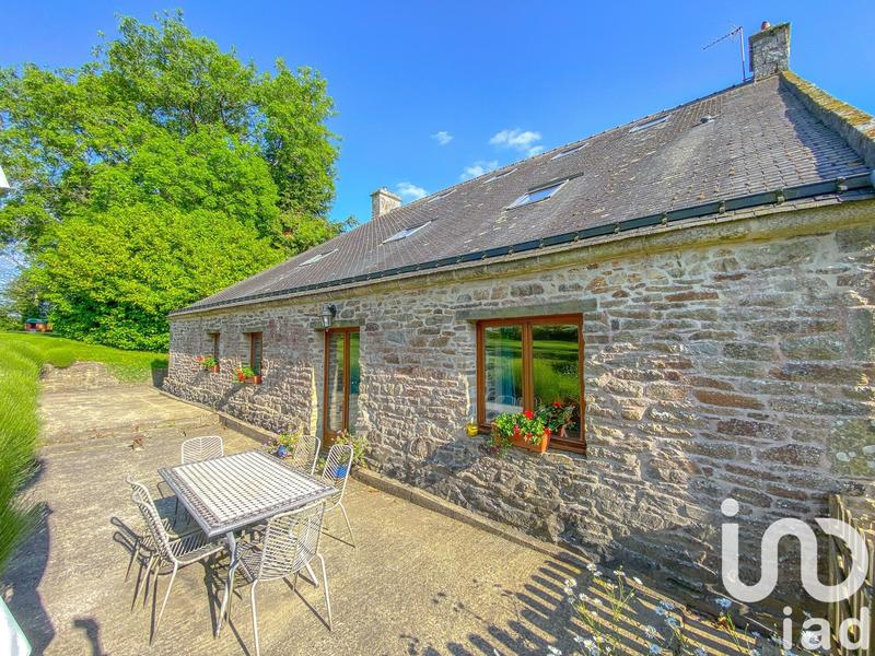 Maison - 265 m² - 11 pièces