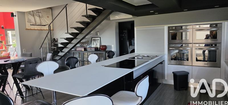 Maison de maîtres - 227 m² - 6 pièces