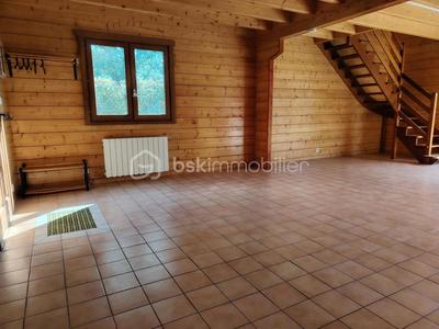 Maison de bois - 110 m² - 6 pièces