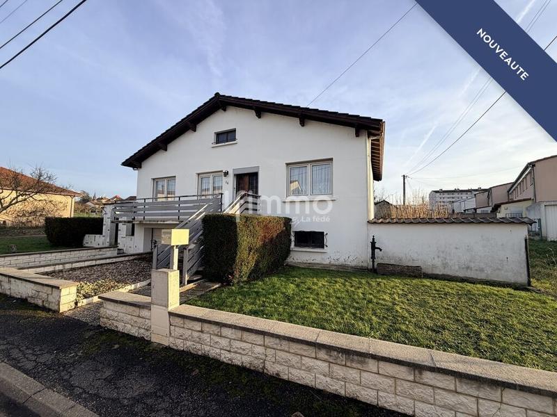 Maison - 99 m² - 6 pièces