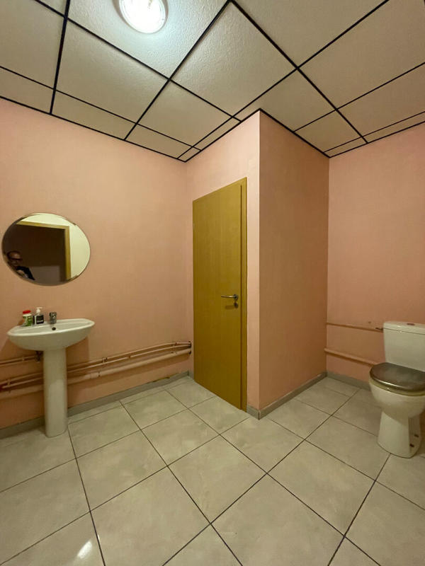 Local commercial - 137 m²