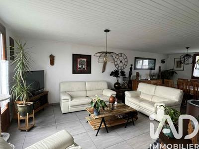 Maison - 99 m² - 4 pièces