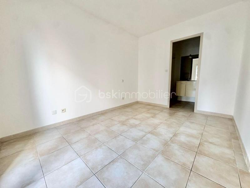 Maison traditionnelle - 99 m² - 5 pièces