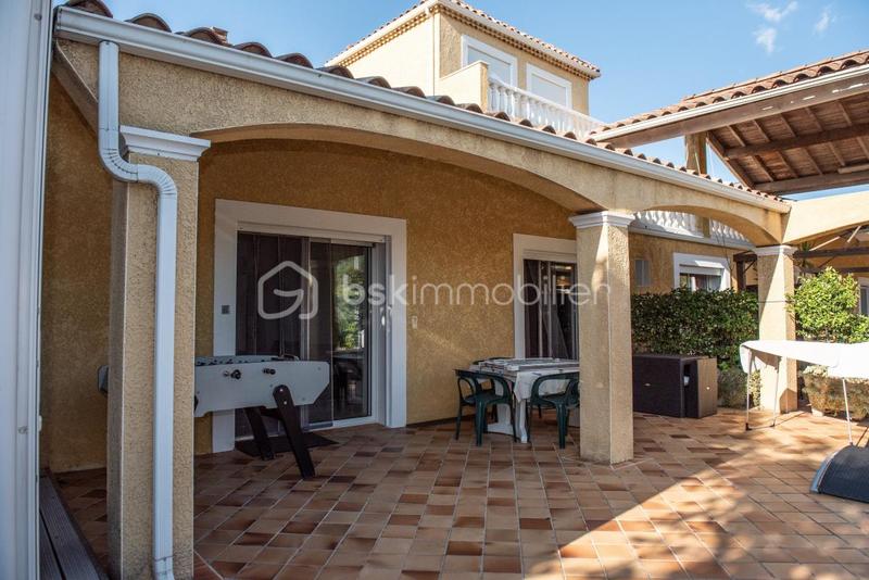 Villa - 340 m² - 16 pièces