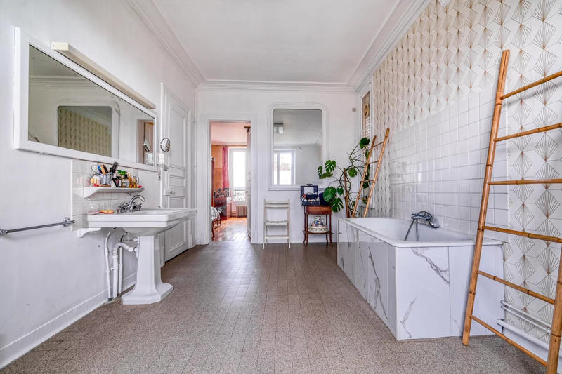 Maison - 500 m² - 14 pièces