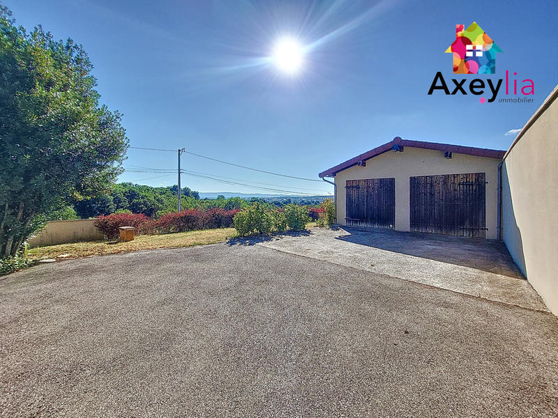 Maison - 158 m² - 6 pièces