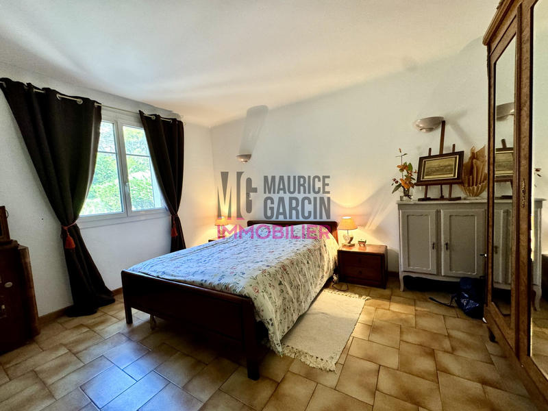 Maison traditionnelle - 153 m² - 5 pièces