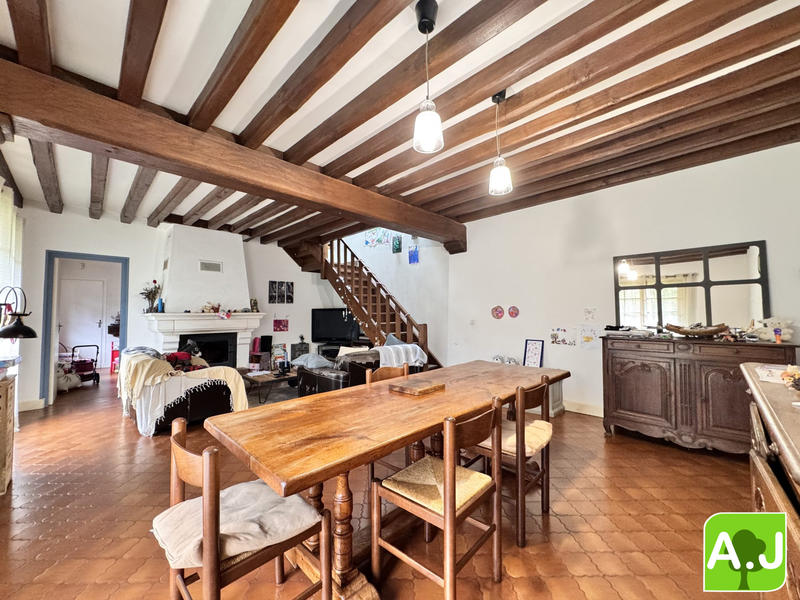 Maison ancienne - 141 m² - 6 pièces