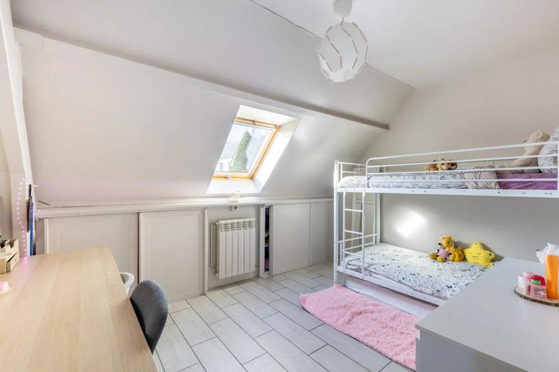 Maison - 158 m² - 10 pièces