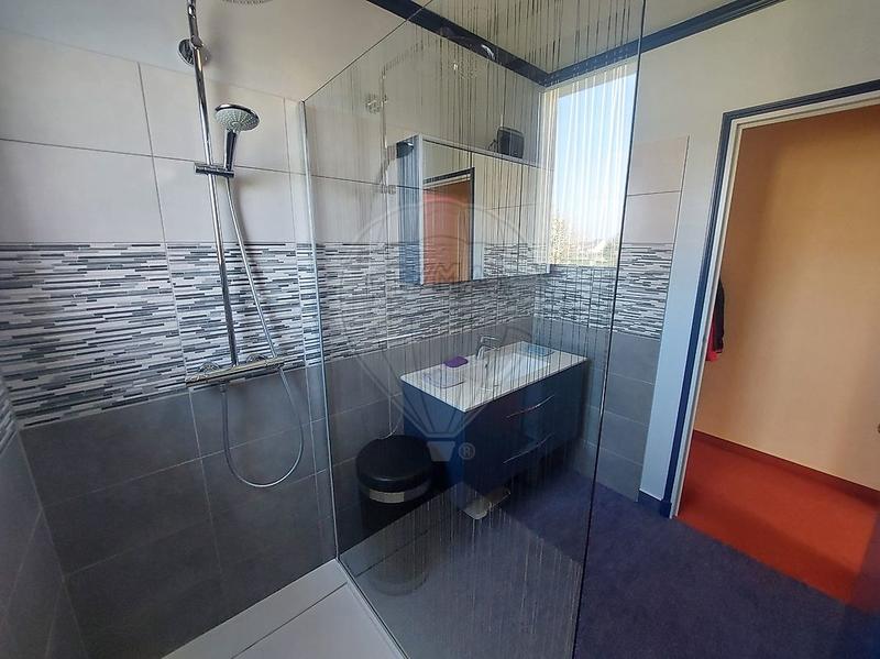 Maison - 112 m² - 5 pièces