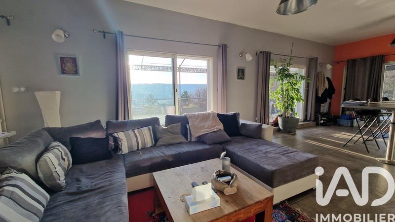 Maison - 246 m² - 9 pièces