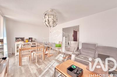 Appartement - 90 m² - 4 pièces