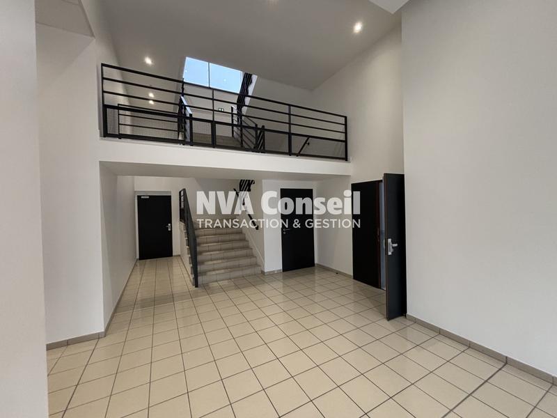 Local d'activités - 2 231 m²