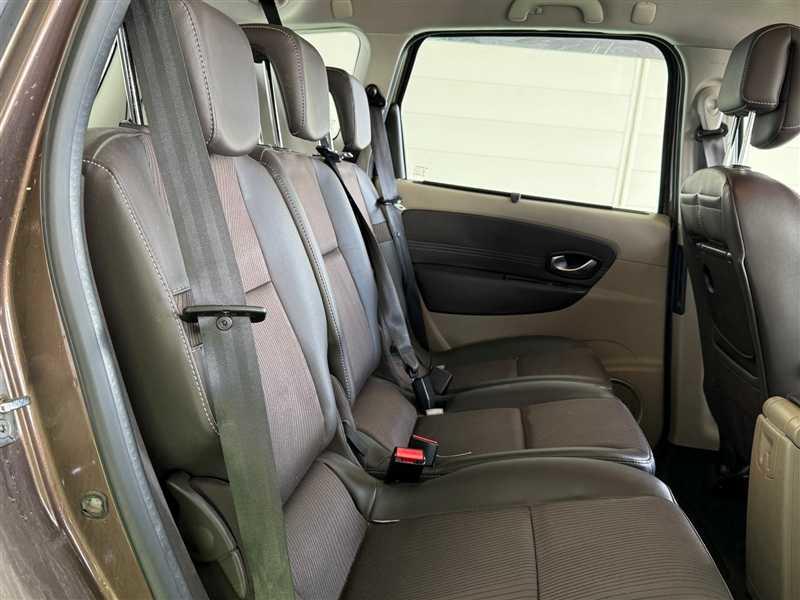 Renault Scénic III 1.9 Dci Privilege