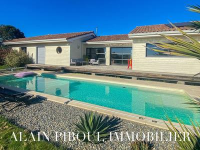 Maison - 180 m² - 6 pièces