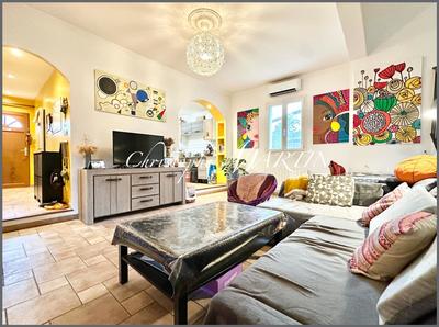 Maison - 92 m² - 4 pièces