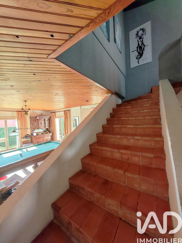 Maison - 212 m² - 5 pièces
